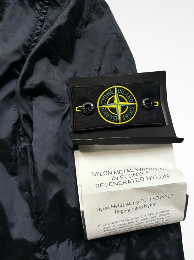 Stone Island Nylon Metal Water TC Navy Medium: New - Image 2